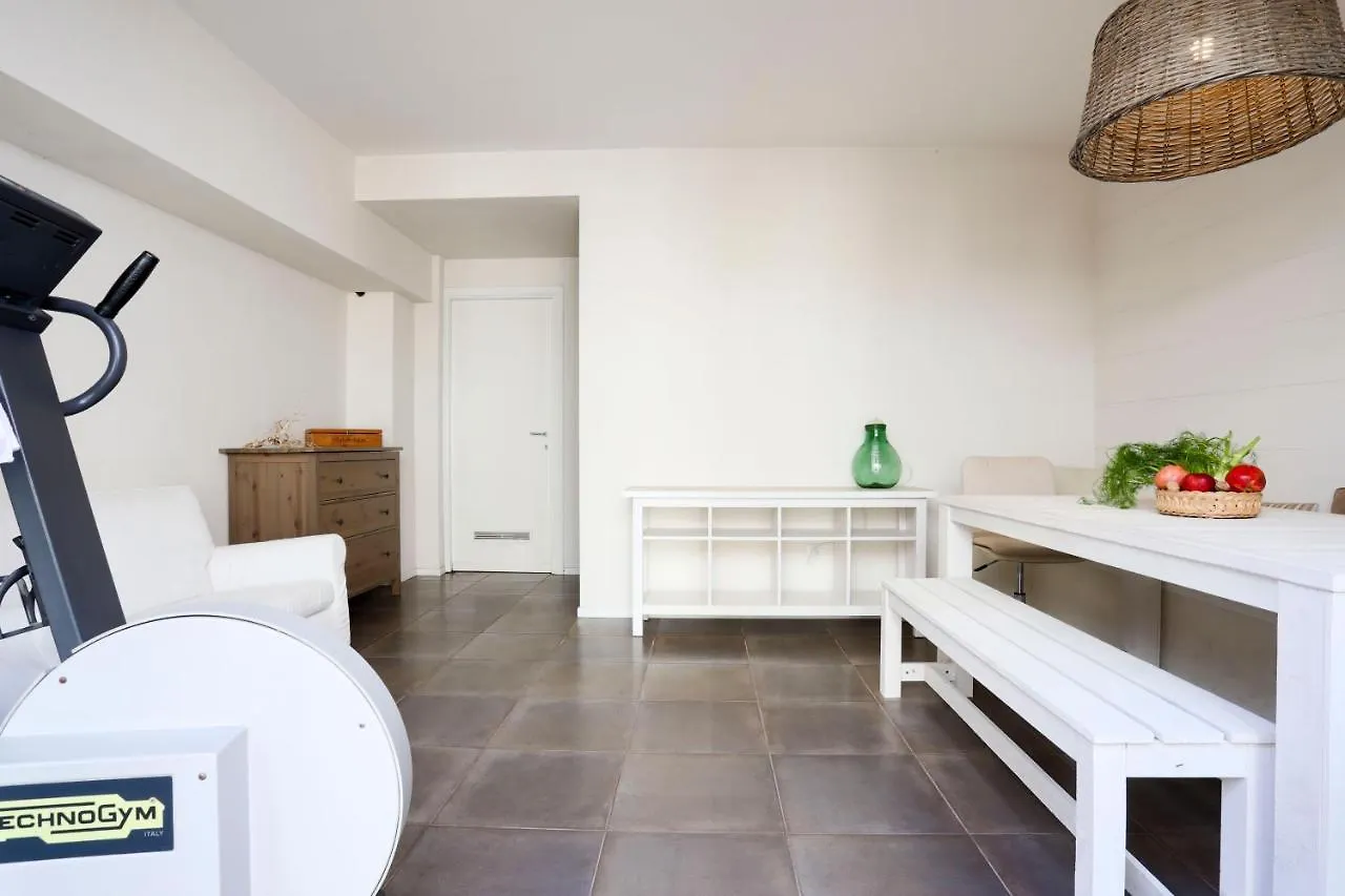 Ponti Rossi Sunny Apartament Naples Italy