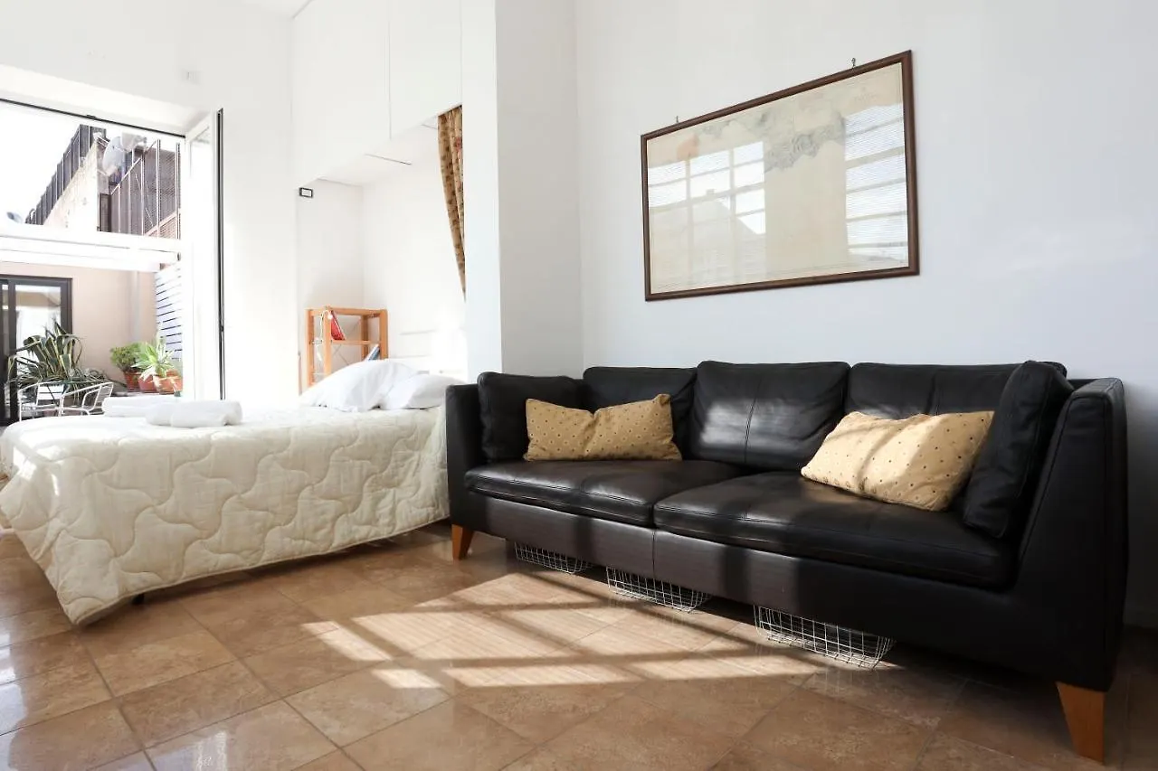 Apartment Ponti Rossi Sunny Apartament Naples
